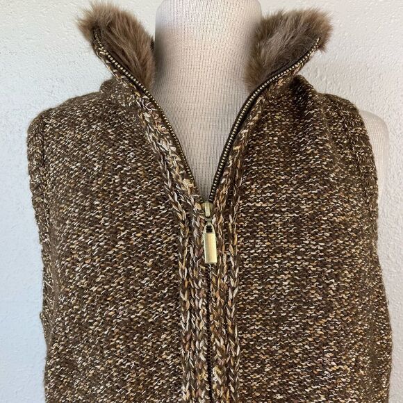 Charter Club Full Zip Sweater Vest Size M EUC - Picture 2 of 8